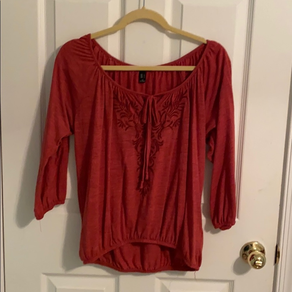 3/4 sleeve, cinch bottom blouse